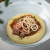 Говядина по-бургундски с картофельным пюре в Ava bistro по цене 980