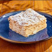 Наполеон в BBQ Beer Restaurant