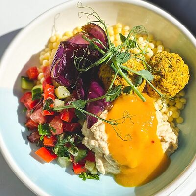 Jewish bowl в Garage Healthy Bar по цене 400 ₽