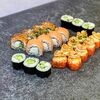 Логотип кафе Yummy Sushi