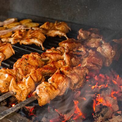 Шашлык из cвинoй шеи в Гурман по цене 480 ₽