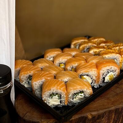 Сет Однажды в Филадельфии в Black Ocean Sushi по цене 1900 ₽