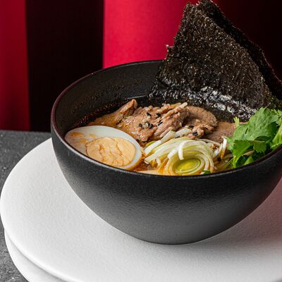 Рамен с говядиной в OPERALounge Новый центр по цене 880 ₽