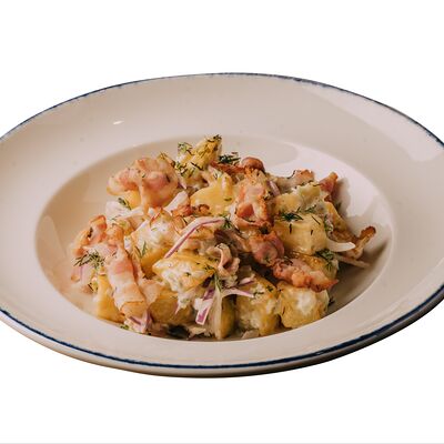 Салат картофельный с беконом в Руки Вверх по цене 340 ₽