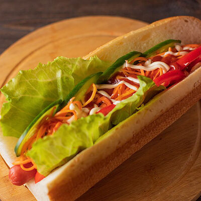 Хот-дог королевский в Hot Chicken по цене 23000 ₽