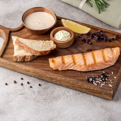 Стейк из лососяв Русская усадьба по цене 1785 ₽