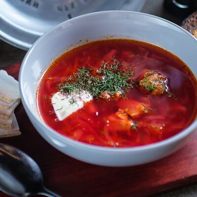 Борщ в Вкусно и Быстро по цене 599 ₽