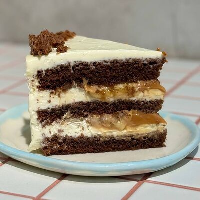 Шоколадно-банановый торт в Сладости и Радости Советская по цене 450 ₽