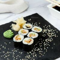 Ролл с угрем в Sadu