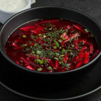 Свекольник с колбасой в ЛарисуВаннуХочу по цене 390