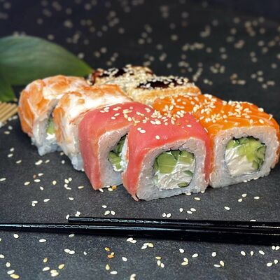 Филадельфия 4 вкуса в Суши Max по цене 579 ₽