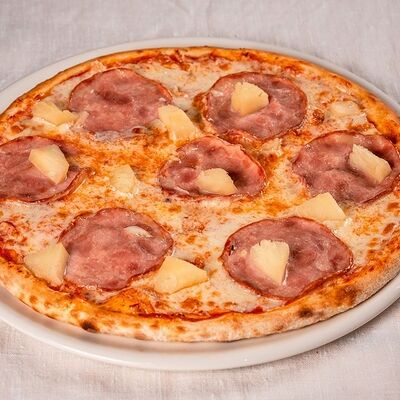 Гавайская 30 см в Adriano по цене 720 ₽