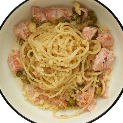 Паста с лососем и горошком в Cheese Knock по цене 660 ₽