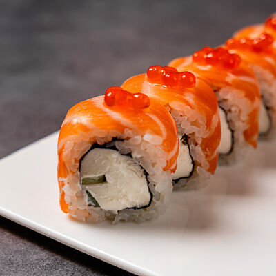 Ролл Филадельфия в Soluxe Club по цене 1900 ₽