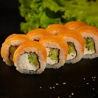 Филадельфия с огурцом в Sushi & Pizza