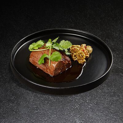 Томленая говядина в соусе демиглас в Frank by Баста по цене 1200 ₽