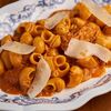 Паста с кроликом и сыром пекорино в Greeks & Pasta по цене 1370