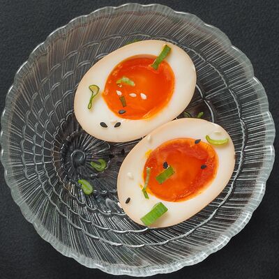 Яйцо аджитамо в Kiko ramen по цене 108 ₽