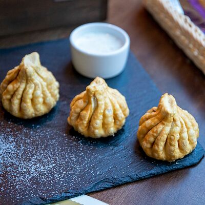 Хинкали жареные со свининой с мацони в Хинкальня по цене 25 р.