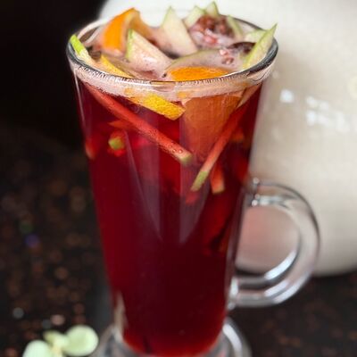 Глинтвейн безалкогольный Малина-бабл-гам в Pellegrino по цене 345 ₽