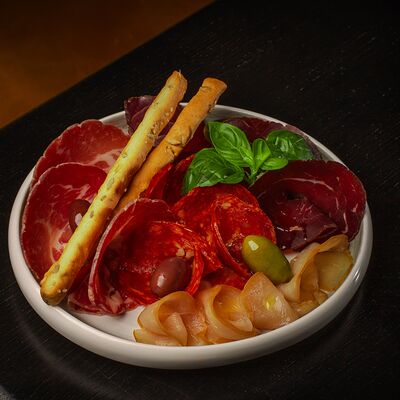 Мясное ассорти в Юность по цене 870 ₽