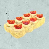 Цезарь с лососем в ТутСуши