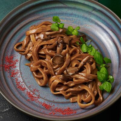 С вешенками и трюфельным соусомв Липа гастробар по цене 630 ₽