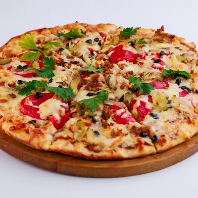 Пицца по-деревенски в Черная Кошка по цене 769 ₽