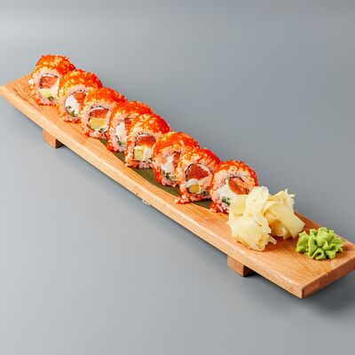 Калифорния с лососем в 1st Gallery Lounge по цене 1226 ₽