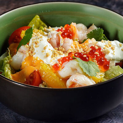 С креветками, апельсином и сыром страчателла в Сулугуни по цене 678 ₽