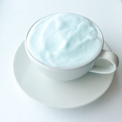 Шейк шоколадно-клубничный в Просто кофе по цене 360 ₽