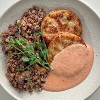 Котлетки из индейки с гречкой и грибами в Mash