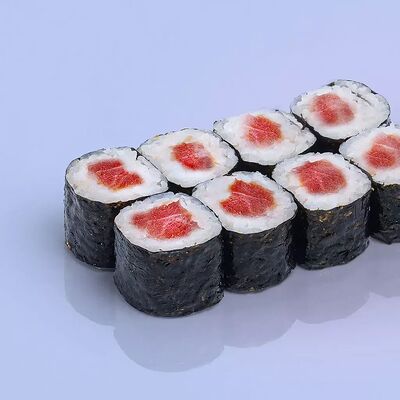 Маки с тунцом в EDOO Rolls & Pizza по цене 285 ₽