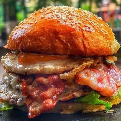 Бургер Донской казак в Гастропаб Ёж по цене 1050 ₽