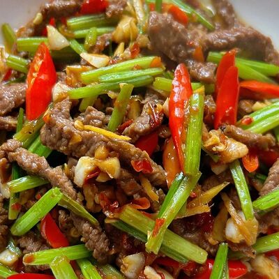 A3 Жаренная острая говядина в Чайна-Рай по цене 1480 ₽