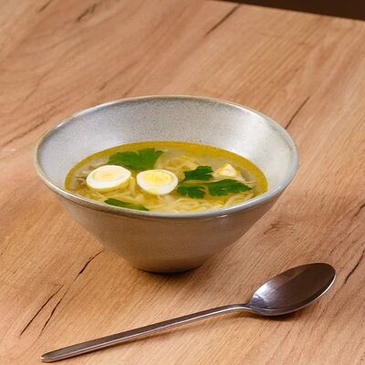 Куриный бульон с лапшой и фрикадельками в THE ZAVTRAK по цене 530 ₽