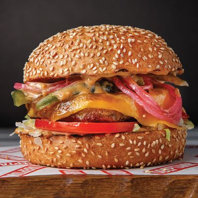 Мармеладный бургер с тремя видами лука в Овертайм по цене 860 ₽