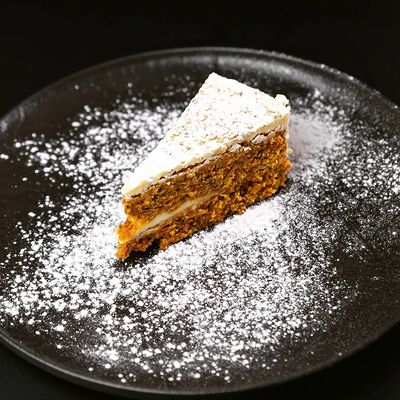 Торт Морковный в Luna lounge по цене 390 ₽