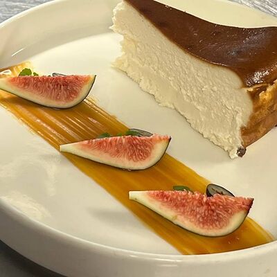 Баскский чизкейк в Everest Sochi по цене 800 ₽