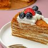 Медовик в Mosdesserts по цене 590