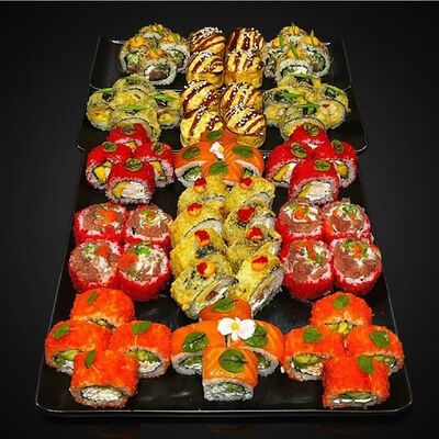 Сет На компанию в Бейкер суши по цене 5990 ₽