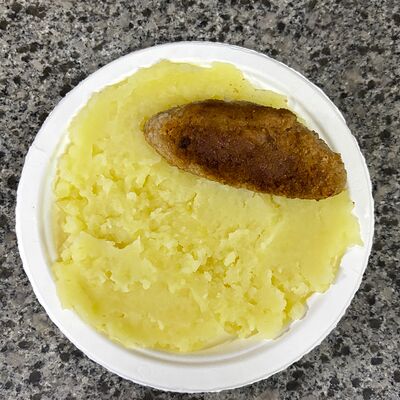 Котлета куриная с пюре картофельным в Каракилис по цене 399 ₽
