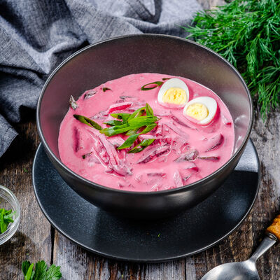 Суп Свекольник с телятиной на кефире в Роял Палас по цене 310 ₽