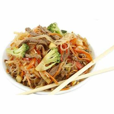 Фунчоза с телятиной в Mr. Foods по цене 340 ₽