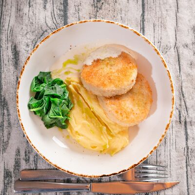 Котлеты из судака с картофельным пюрев Molly Malone по цене 700 ₽