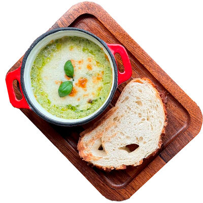 Жульен с курицей и шпинатом в Garage по цене 490 ₽