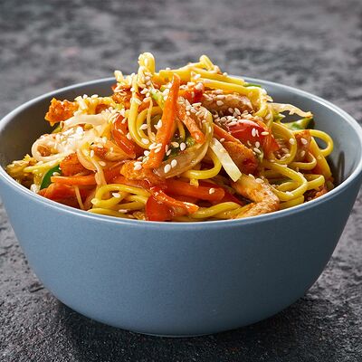 Вок Яичная лапша с курицей в Korean Chick по цене 349