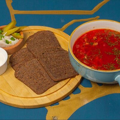 Борщ с голенью в Dolce Vita по цене 420 ₽