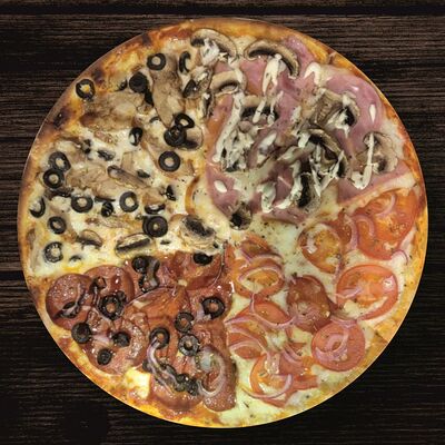 Пицца Четыре сезона в PizzaRolla по цене 730 ₽