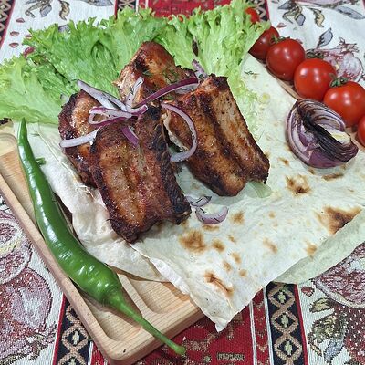 Шашлык из свиных рёбер в Огонь и дым по цене 350 ₽